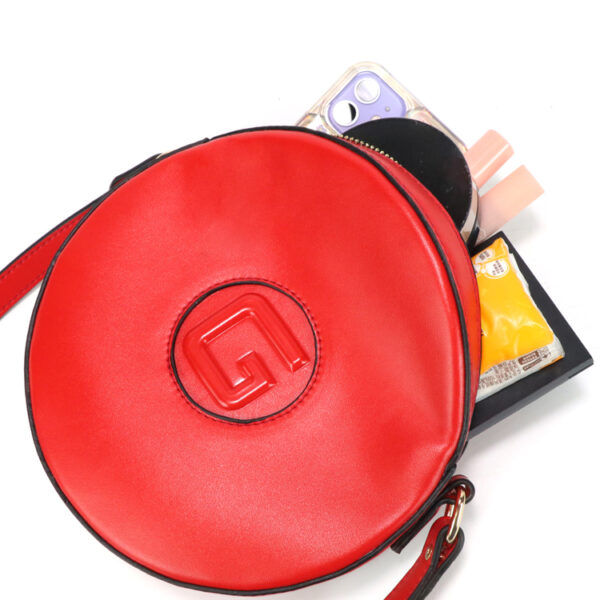 Chic Round Bag: Elevate Your Style with the Perfect Circular Handbag